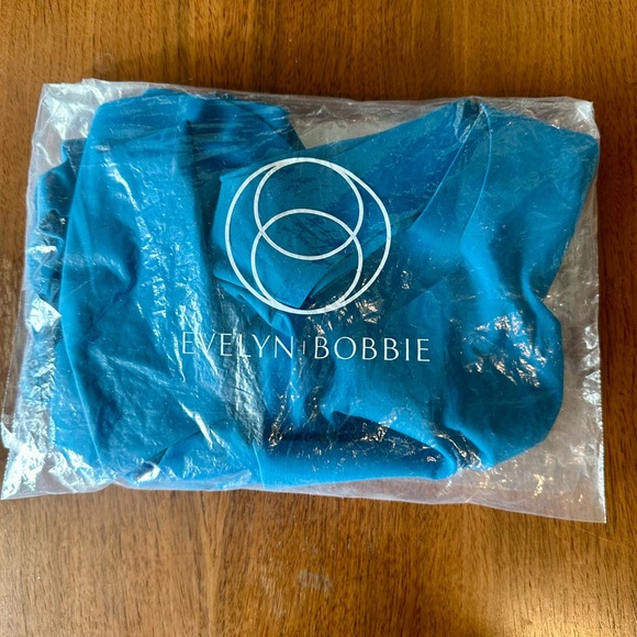 XS Evelyn & Bobbie Defy Bra Tank in Lagoon (Blue) - Picture 4 of 10